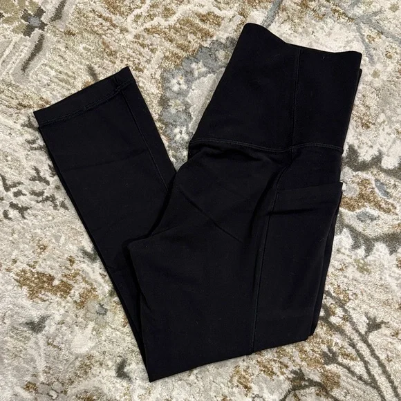 Athleta Salutation Stash Pocket II Capris - Picture 4 of 5